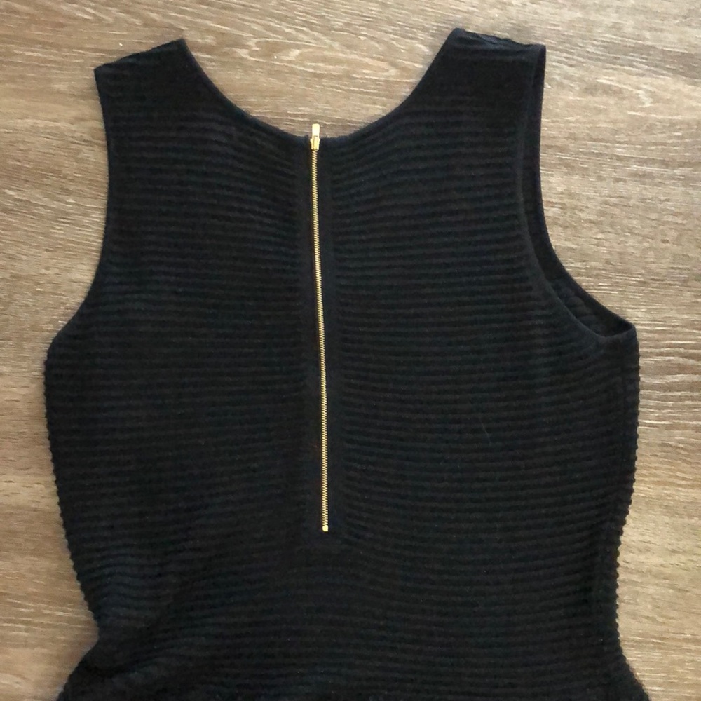 Sleeveless black merino wool dress - Picture 3 of 5